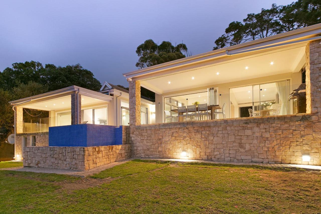 Luxury Serviced Mountain Villa In Constantia ケープタウン エクステリア 写真